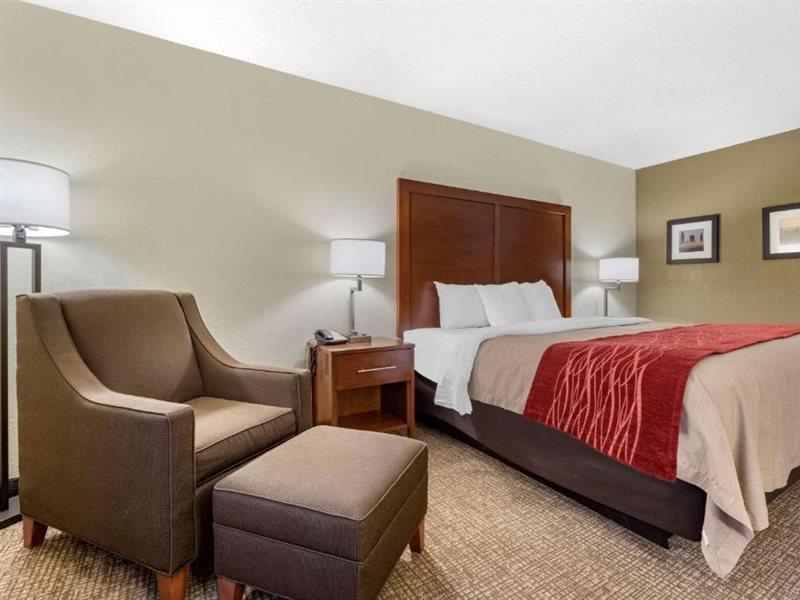 Comfort Inn Splash Harbor Bellville Екстер'єр фото