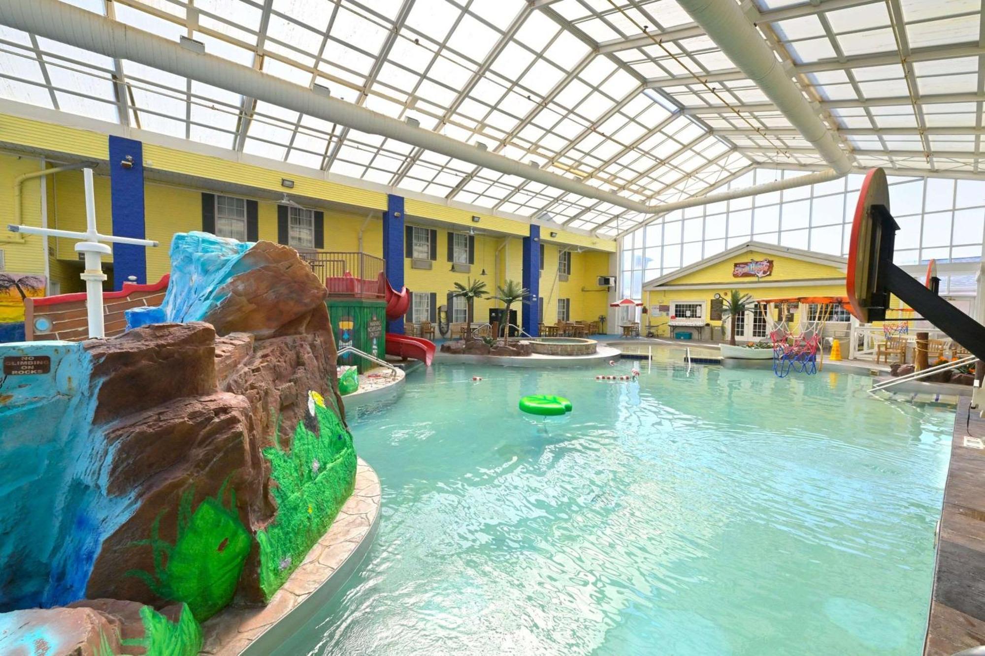 Comfort Inn Splash Harbor Bellville Екстер'єр фото